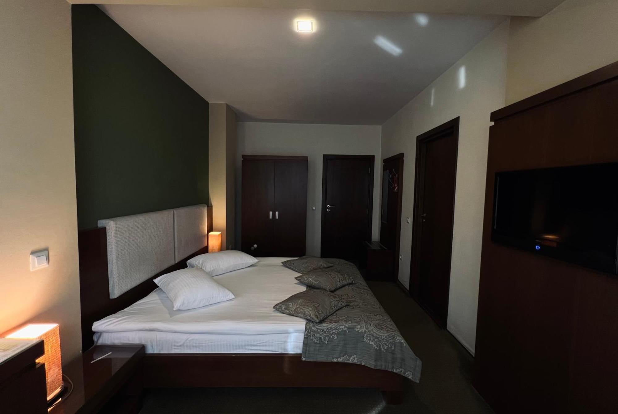 Hotel Royale Galati  Ngoại thất bức ảnh