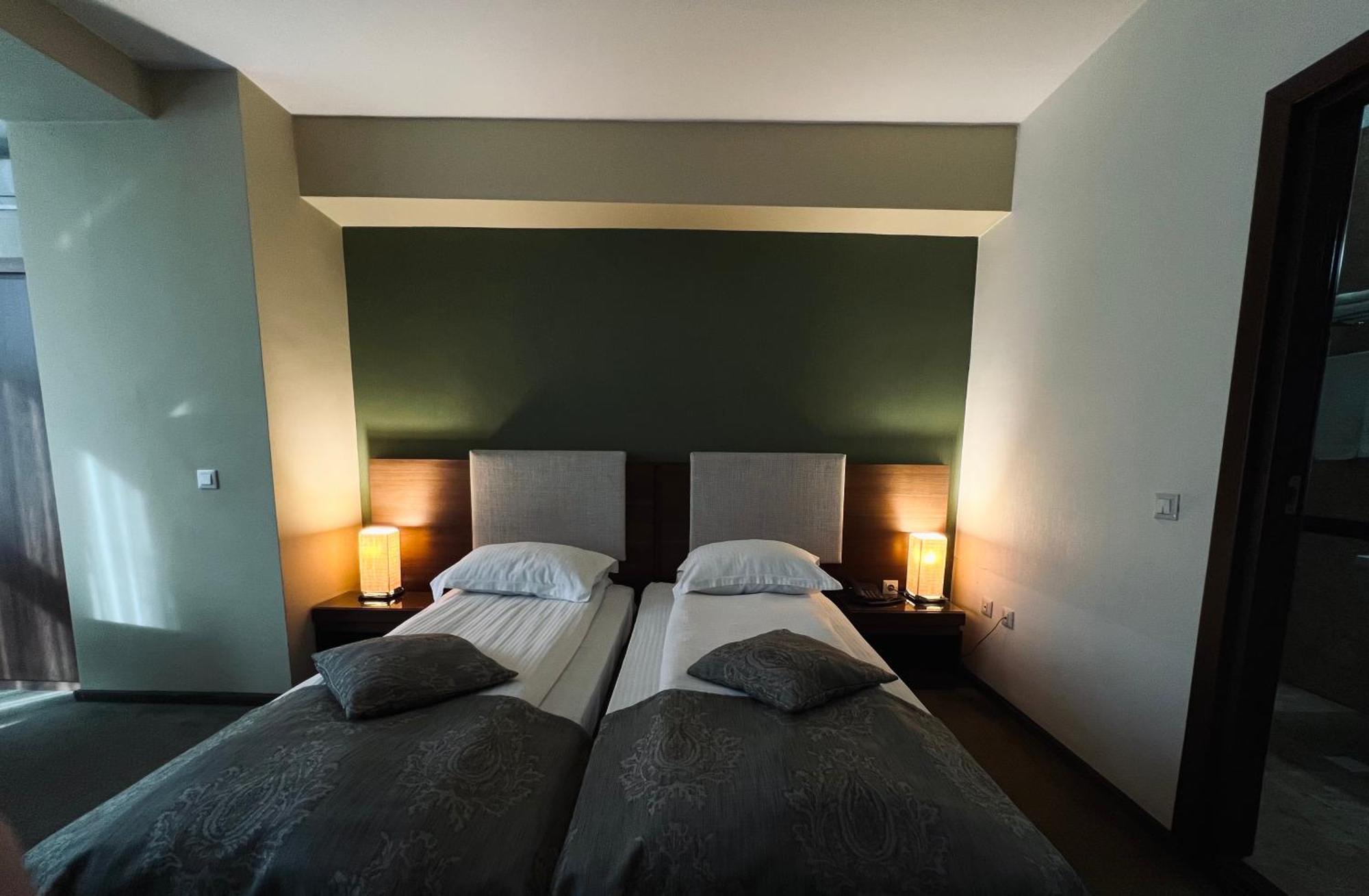 Hotel Royale Galati  Ngoại thất bức ảnh