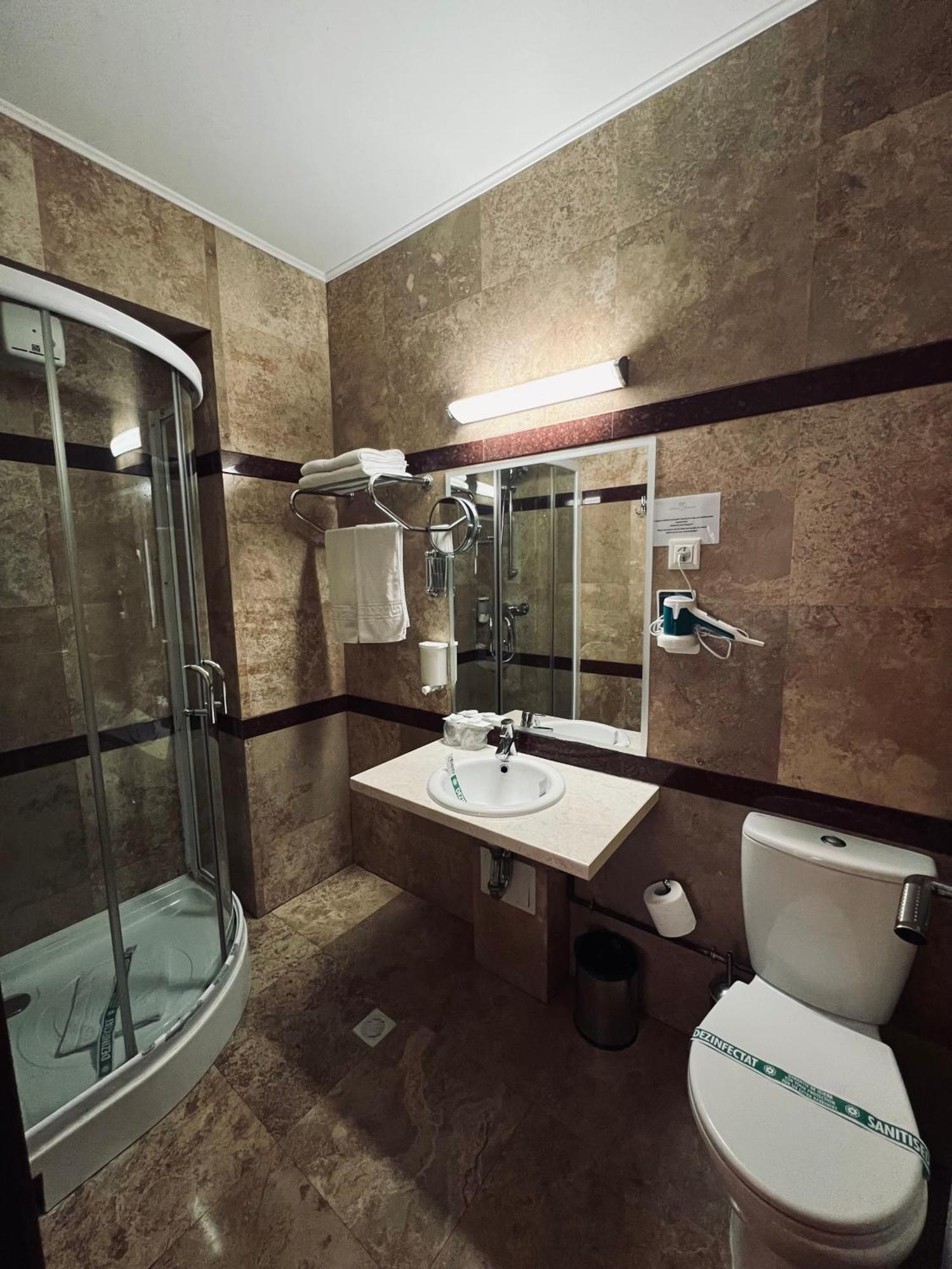 Hotel Royale Galati  Ngoại thất bức ảnh