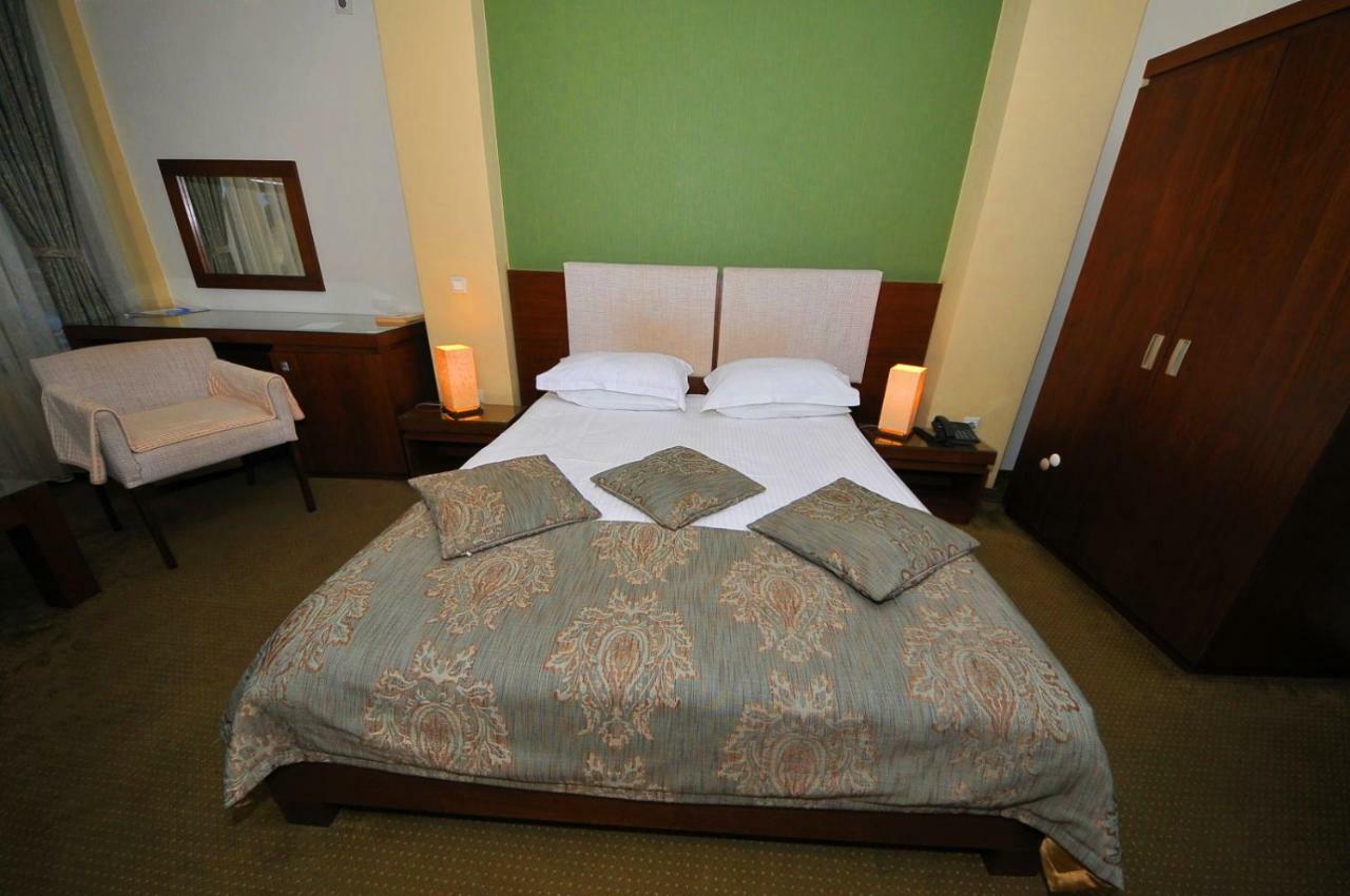 Hotel Royale Galati  Ngoại thất bức ảnh